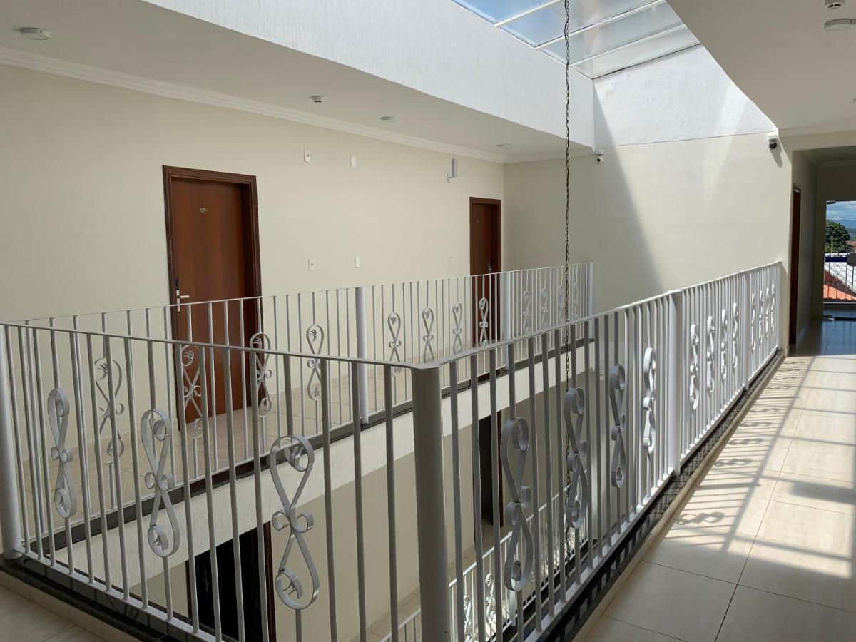 Hotel Da Rainha Cachoeira Paulista Exterior photo